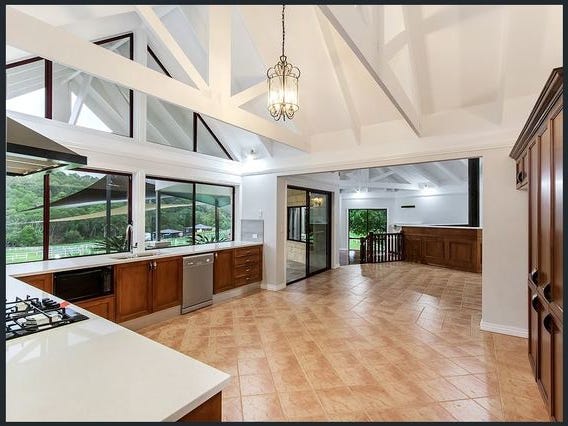5 acre horse acerage with 2