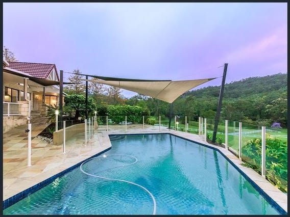 5 acre horse acerage with 18