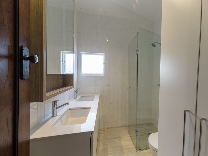 An Architect designed modern apartment 9