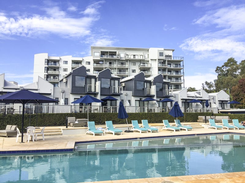 Fabulous Riverside Location