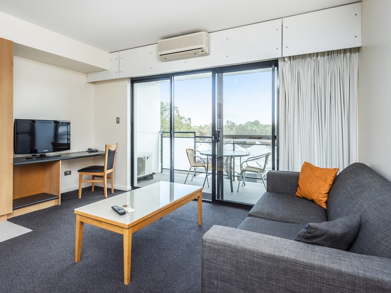 Fabulous Riverside Location 4