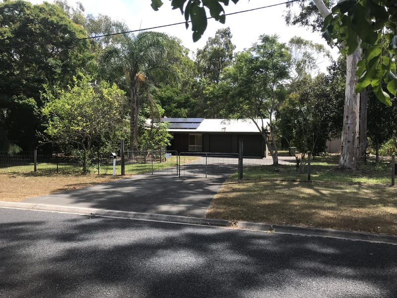 PRIVATE RENOVATED HOME ON A QUIET 3/4 ACRE LOT WITH TWO STREET FRONTAGES, WILL SUIT THOSE LOOKING FOR SPACE FOR A TRUCK OR TOYS…