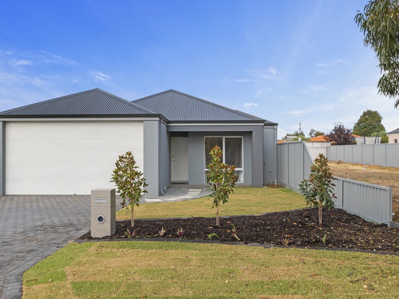 Beutuful new home in leafy culdesac