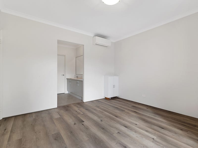 Beutuful new home in leafy 6