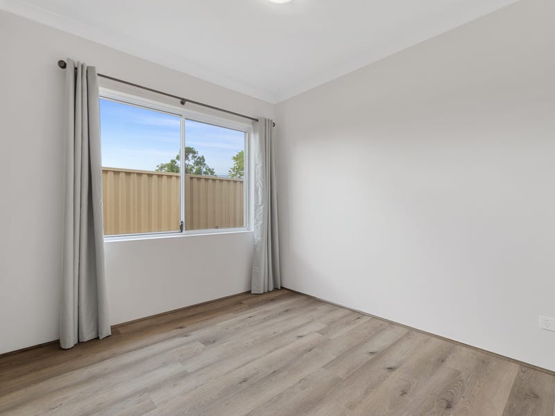 Beutuful new home in leafy 9
