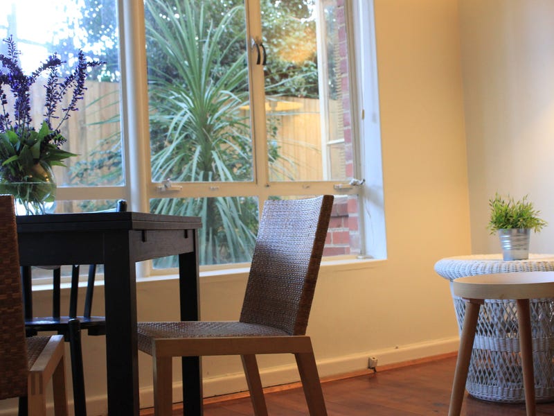 Fab 2bedroom St Kilda East 10
