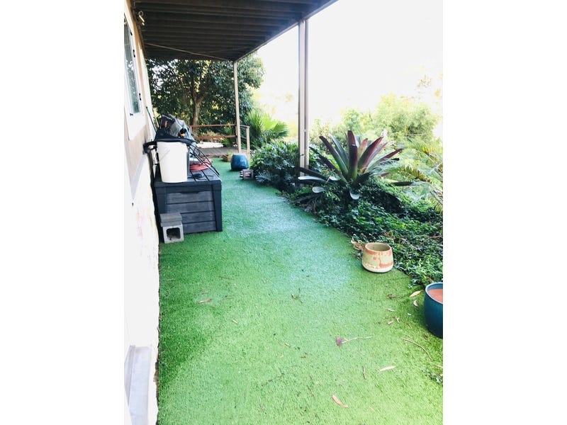 Peaceful location and Stunning Pittwater 7