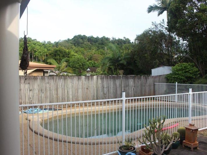 4brm Spacious Home with Pool 5