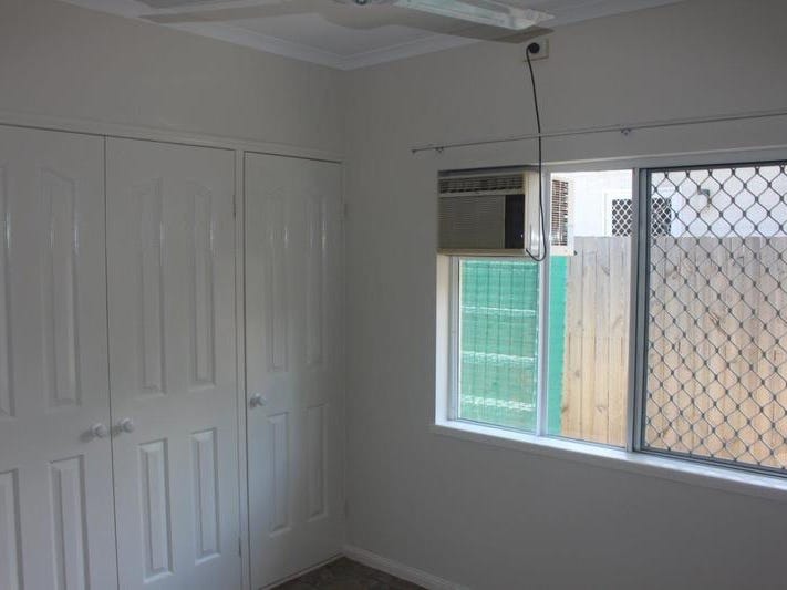 4brm Spacious Home with Pool 17