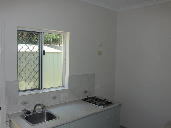 4brm Spacious Home with Pool 23