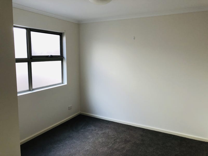 Top Level apartment in the 5