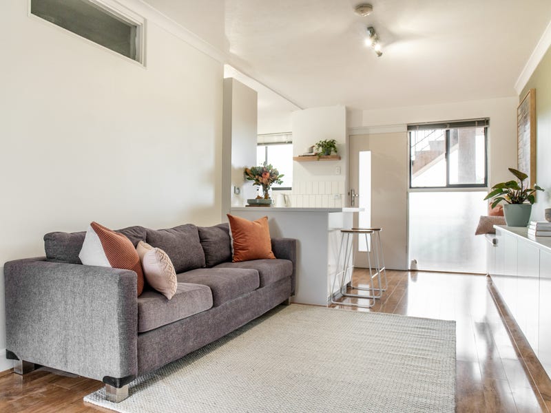 Renovated Studio Apartment Highgate – 6