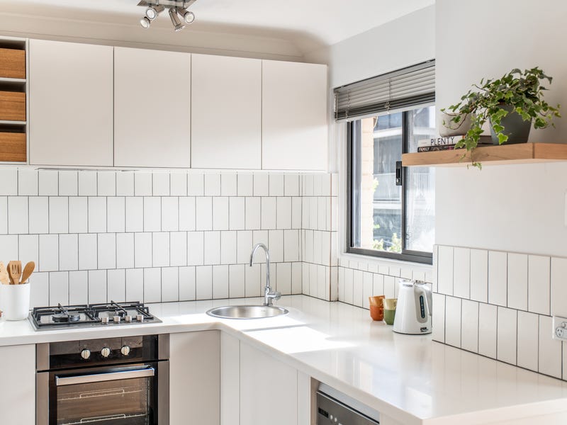 Renovated Studio Apartment Highgate – 9