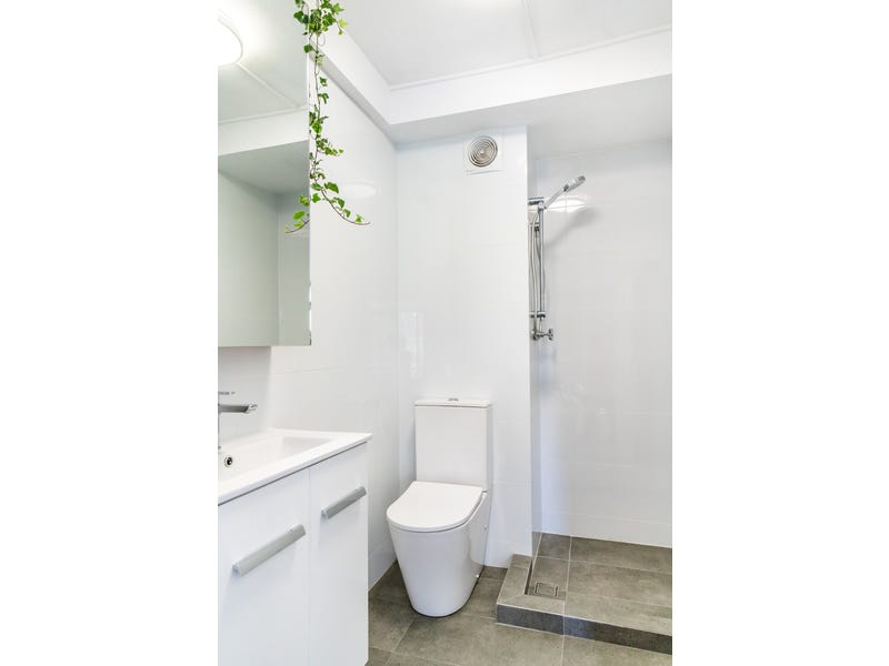 Renovated Studio Apartment Highgate – 10