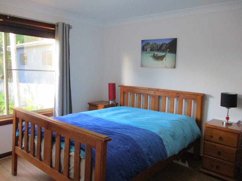 Large 4 Bedroom House In 5