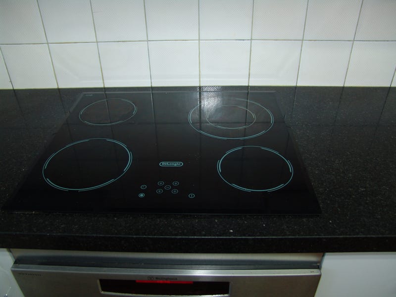 Air Conditioned Apartment in Yeronga 9