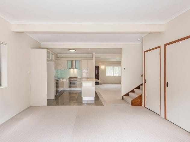 TWO LEVEL FOUR BEDROOM HOUSE 6