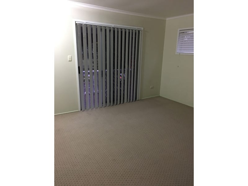 TWO LEVEL FOUR BEDROOM HOUSE 10