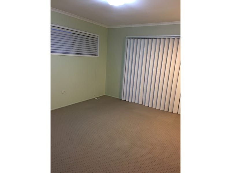 TWO LEVEL FOUR BEDROOM HOUSE 11