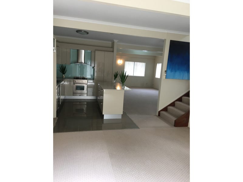 TWO LEVEL FOUR BEDROOM HOUSE 12