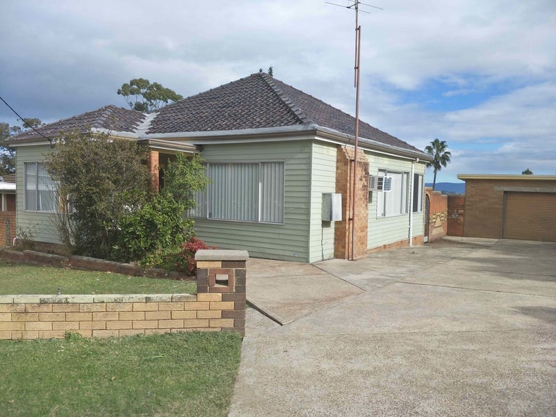 RECENTLY RENOVATED 2 BEDROOM HOME