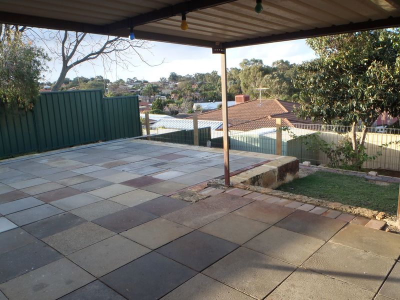 ****LEASED**** 45 Conigrave Rd Yangebup 5