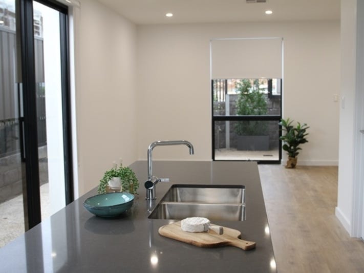 New Townhouse Great Views 4