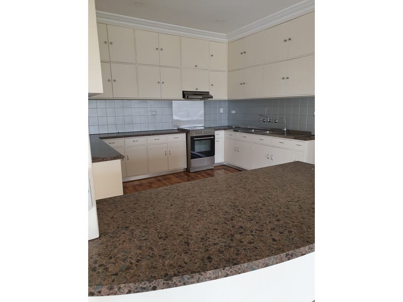Spacious Waterfront Unit 7