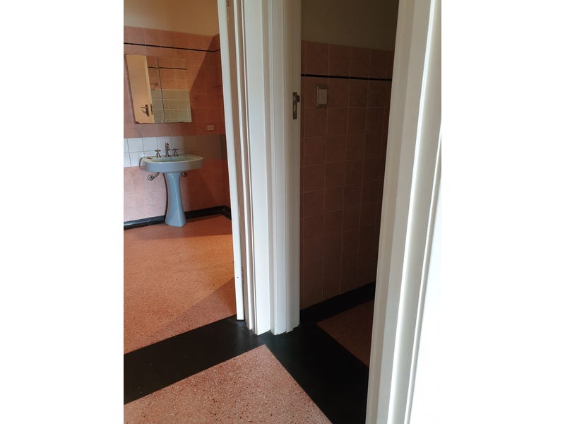 Spacious Waterfront Unit 13