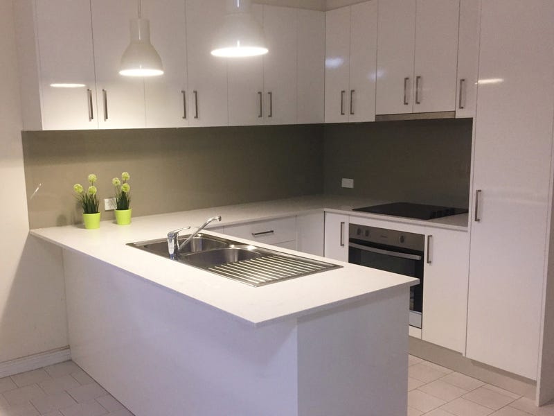 Spacious and light filled townhouse 2