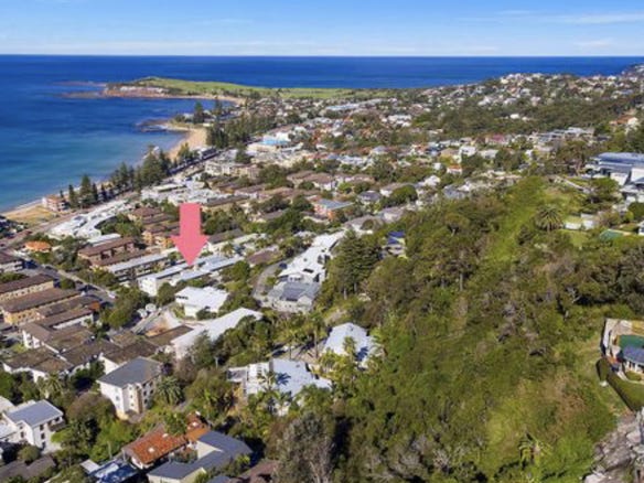Luxurious beachside lifestyle with lift access and lock up garage