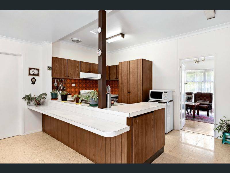 Huge & Appealing Spacious Family 3