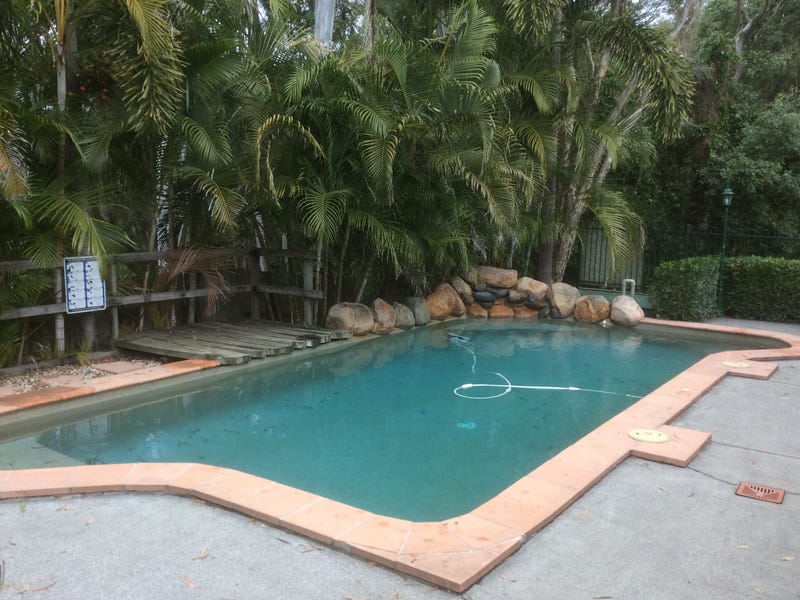 Acerage, Large Home , Pool 8
