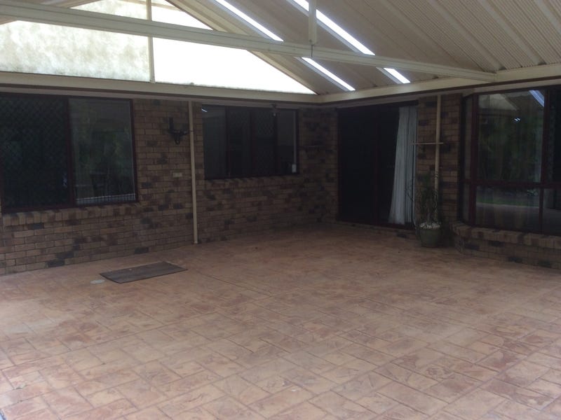 Acerage, Large Home , Pool 9