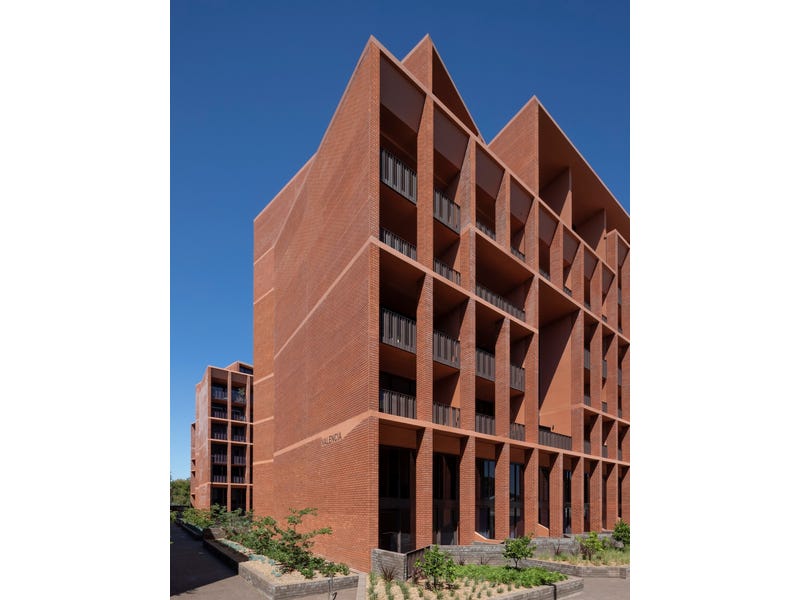 Spacious one bed apartment – 3
