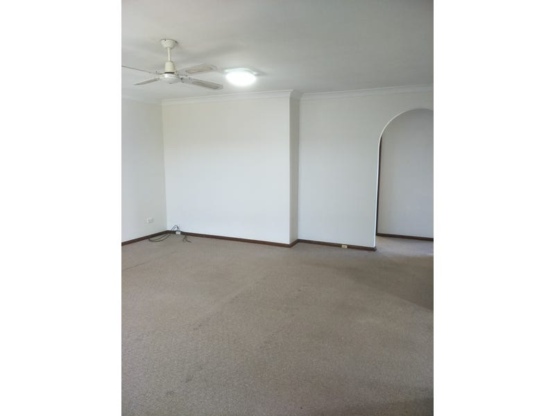 Spacious 2 Bedroom Unit 2