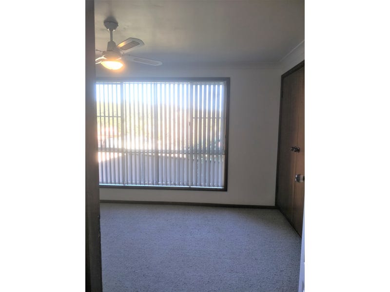 Spacious 2 Bedroom Unit 7