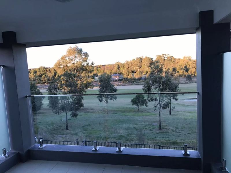 Contemporary design with golf view 8