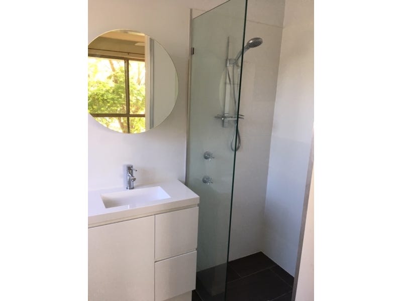 Woombye 3 bed/2 bath (incl 4