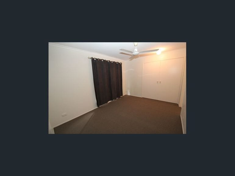 Woombye 3 bed/2 bath (incl 5