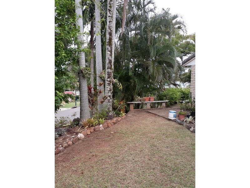 Woombye 3 bed/2 bath (incl 7