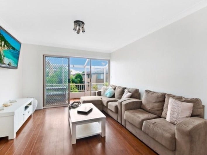 Spacious two bedroom, North Facing apartment, pet friendly