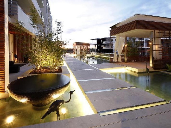 Modern and Stylish Two-Bedroom Close 3