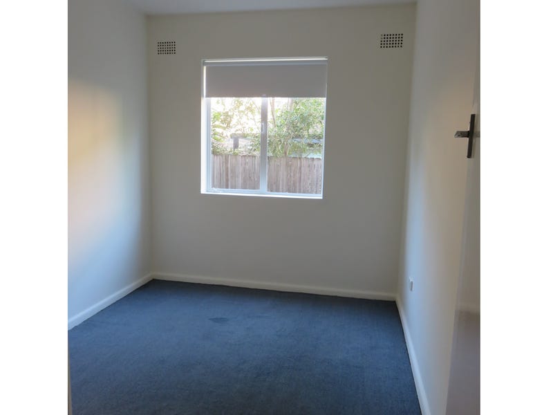 Two bedrooms for the price 4