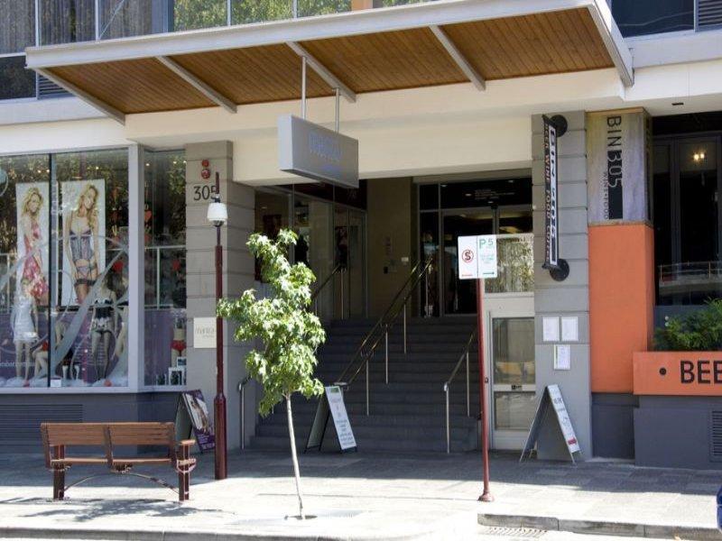One month free rent on fully furnished apartment in a central location