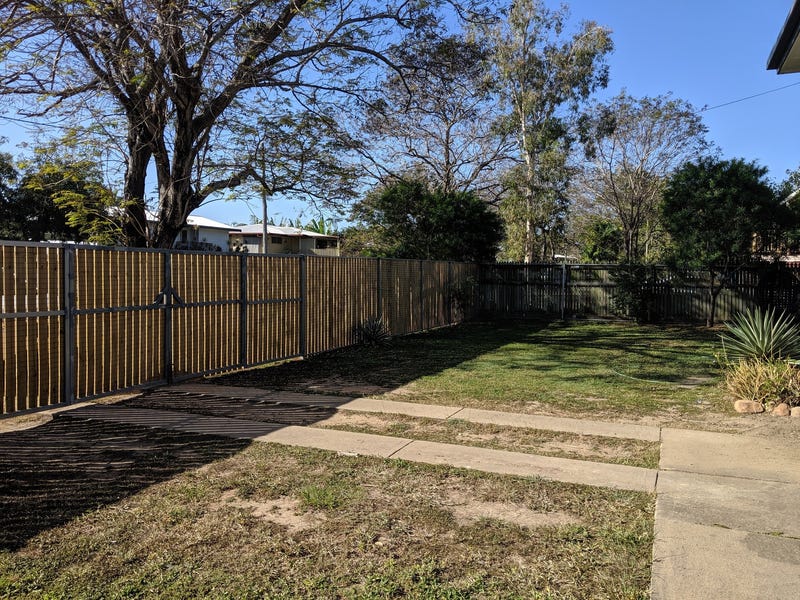 3Bdr Home, Large Deck, Great 13