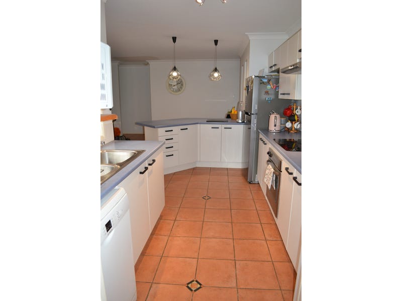 Kings Point Family Entertainer! 5