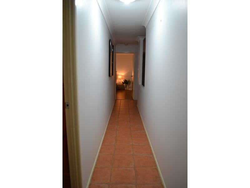Kings Point Family Entertainer! 11