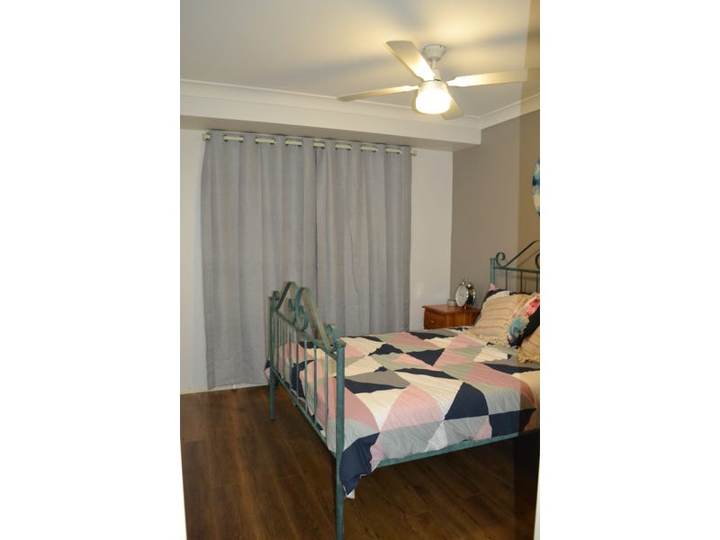 Kings Point Family Entertainer! 12