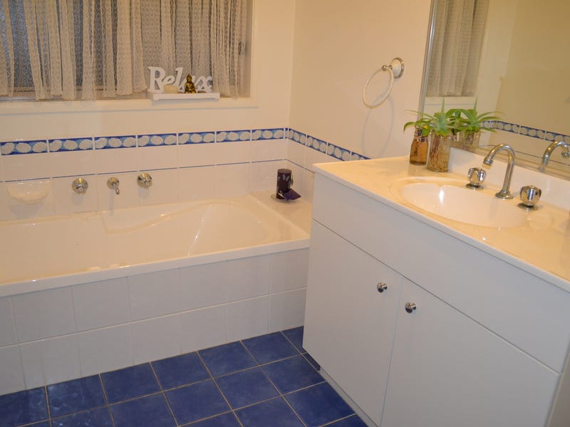 Kings Point Family Entertainer! 14